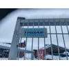 Troax verkkoaitaelementtejä ja tolppia /