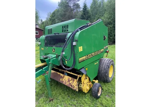 Pyöröpaalain John Deere 575, katso video! / Asiakkaan lukuun!