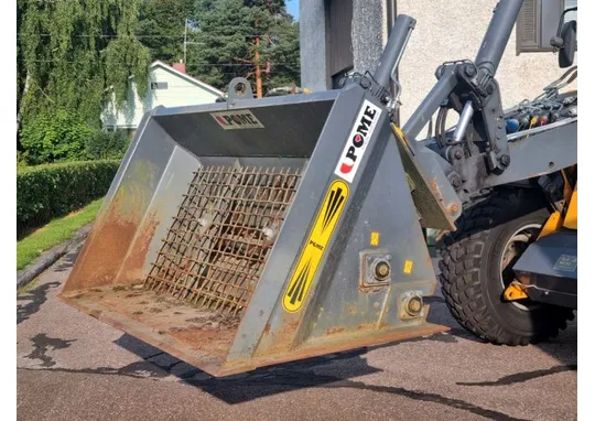 Pome hiekoituskauha / Volvo L25 sovitteella