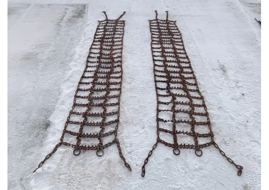 Piikkiketjut 12.4x24, vahvuus 9 mm / Todella hyväkuntoiset!