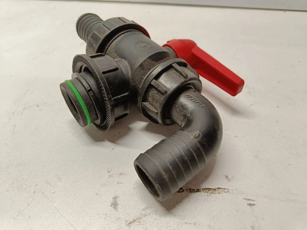 3-tieventtiili, n. 30mm päillä, Agroplast / Jar-Met kasvinsuojeluruiskuun