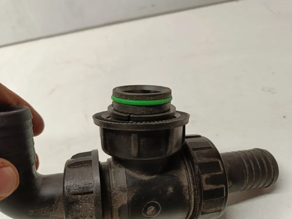 3-tieventtiili, n. 30mm päillä, Agroplast / Jar-Met kasvinsuojeluruiskuun