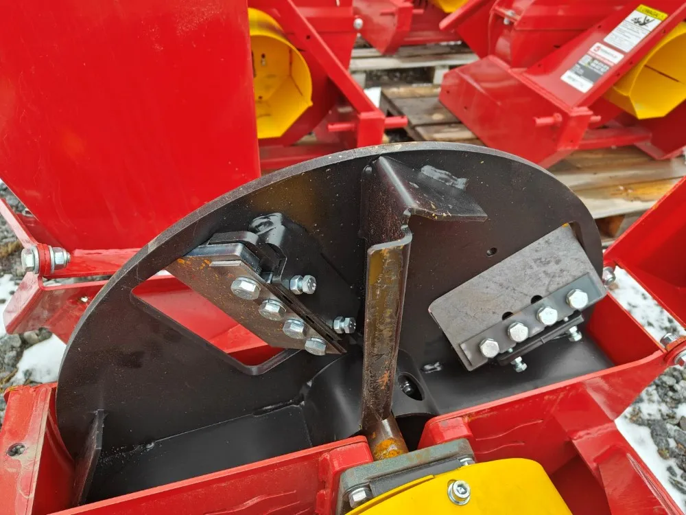 Remet RT-630 haketin / Mekaanisesti syötettävä laikkahakkuri