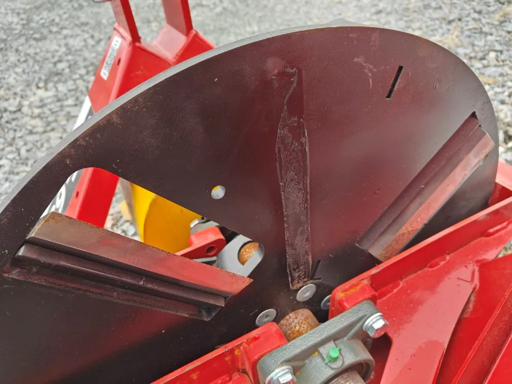 Remet RT-630 haketin / Mekaanisesti syötettävä laikkahakkuri