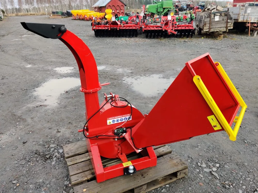 Remet RT-630 haketin / Mekaanisesti syötettävä laikkahakkuri