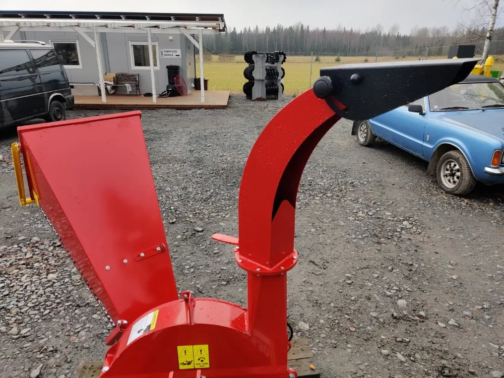 Remet RT-630 haketin / Mekaanisesti syötettävä laikkahakkuri