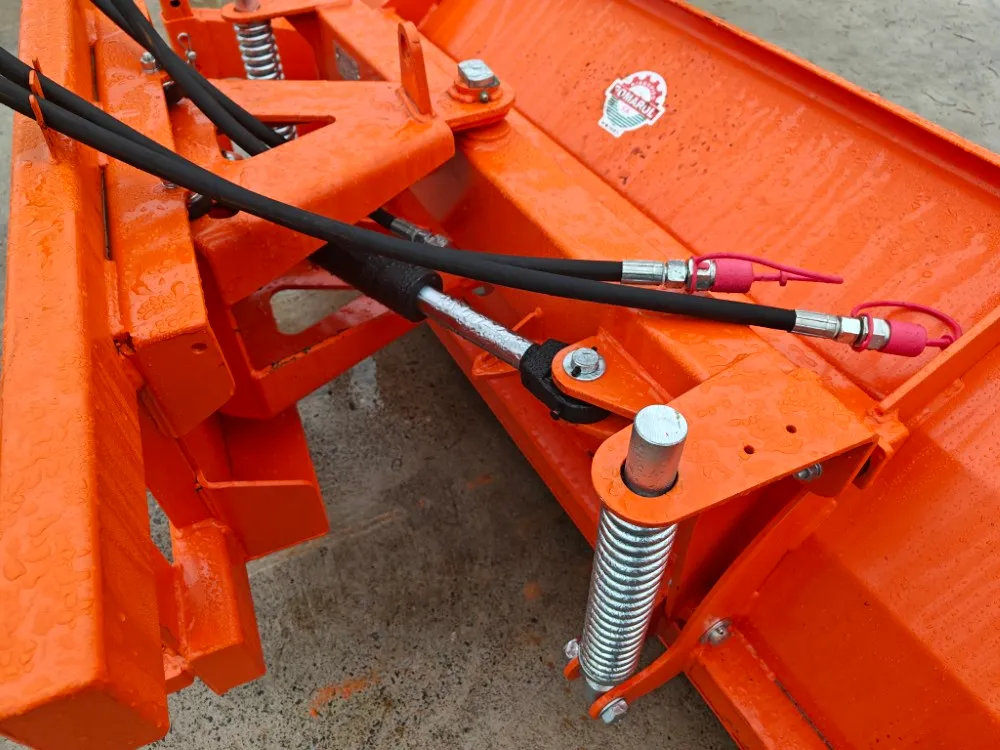 Pomarol SP200 lumilevy / Hydraulinen, EURO kiinnike, hardox terä