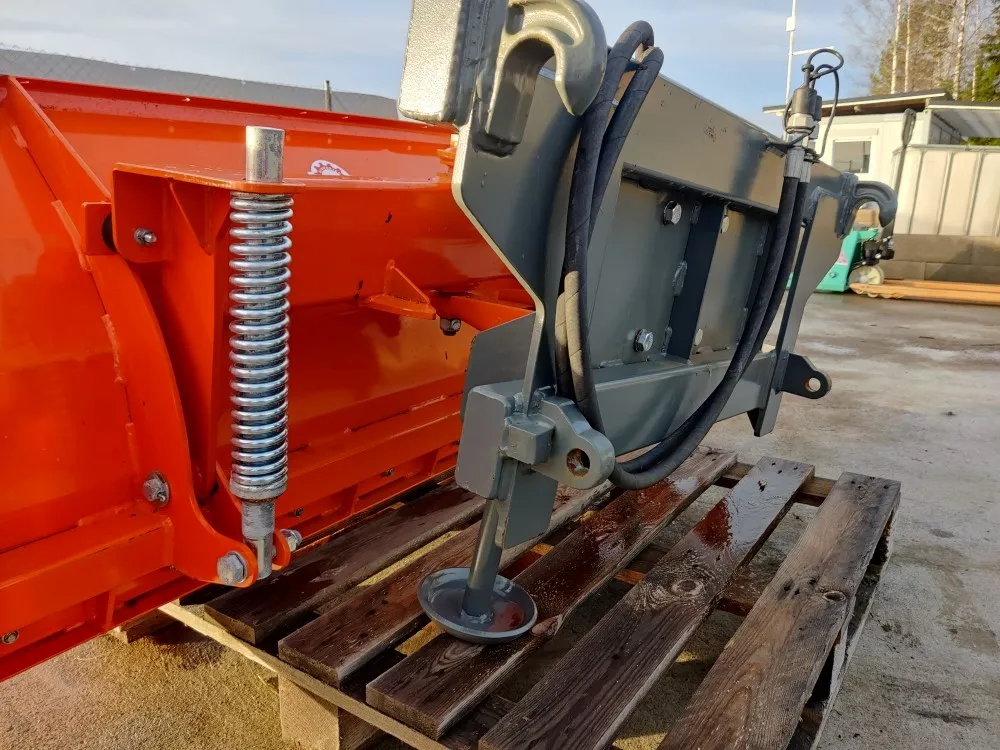 Pomarol SP200 lumilevy / Hydraulinen, EURO kiinnike, hardox terä