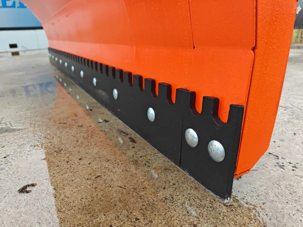 Pomarol SP220 lumilevy / puskulevy / Hydraulinen - Hardox terä - EURO