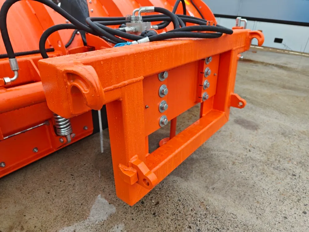 Pomarol T201/V2 nivelaura - 270cm / TÄYSKELLUVA  EURO-kiinnike