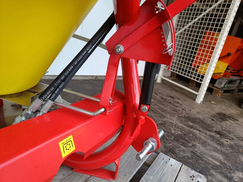 Jar-Met JP650 pintalevitin traktoriin / Hydraulinen avaus/sulku - RST-lautanen