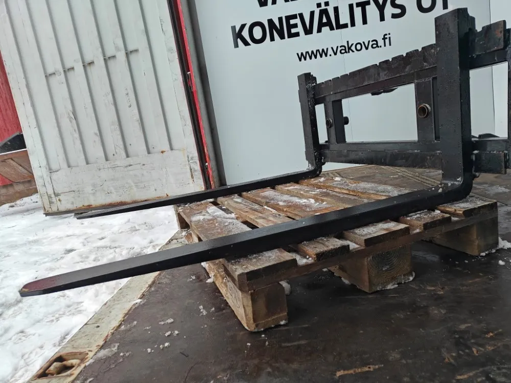Strumyk trukkipiikit 2000kg - 3-piste / Mekaanisesti säädettävät!