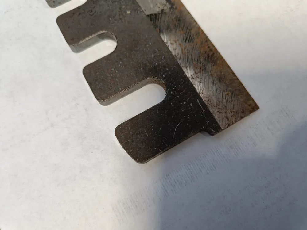 Terä 175mm x 65mm x 8mm / Remet R-60 / RP-80 varaterä