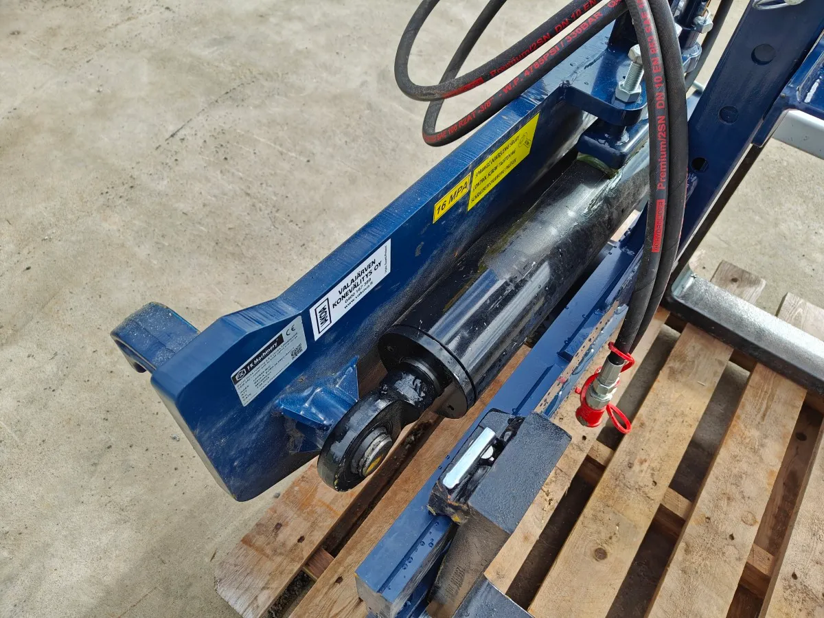 FK Machinery UPFR25-W-C kääntäjä / 2500kg - trukkipiikeillä - EURO