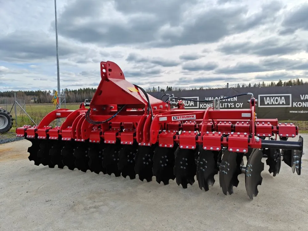 Strumyk Tiger II - 350cm lautasmuokkain / Hydraulisella putkipakkeri