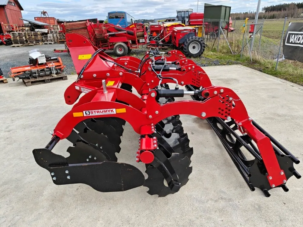 Strumyk Tiger II - 350cm lautasmuokkain / Hydraulisella putkipakkeri