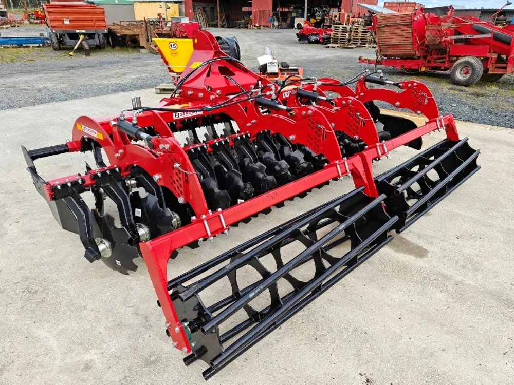 Strumyk Tiger II - 350cm lautasmuokkain / Hydraulisella putkipakkeri