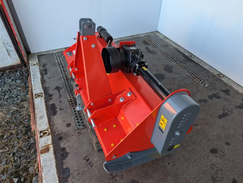 Mateng EF145 kelamurskain / Pikkutraktoriin tehokkaampi murskain