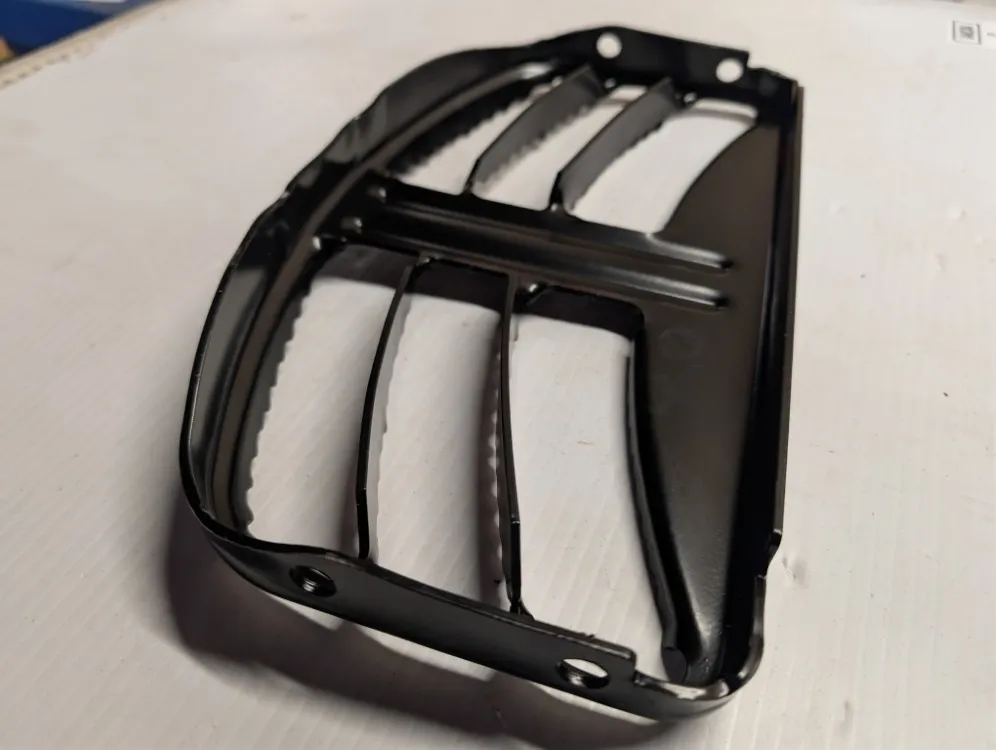 Astinlauta traktoriin - esim. Case / New Holland / Steyr - askelma