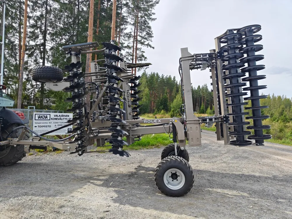 Rol-Ex BTHC 500cm lautasmuokkain / Hinattava ja hydraulisesti taittuva - Video