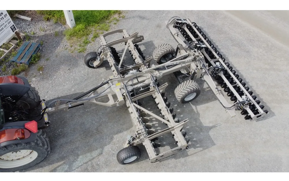 Rol-Ex BTHC 500cm lautasmuokkain / Hinattava ja hydraulisesti taittuva - Video