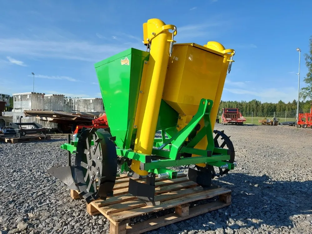 Taret S245/2 perunanistutuskone / Automaattinen lannoitelaatikolla /