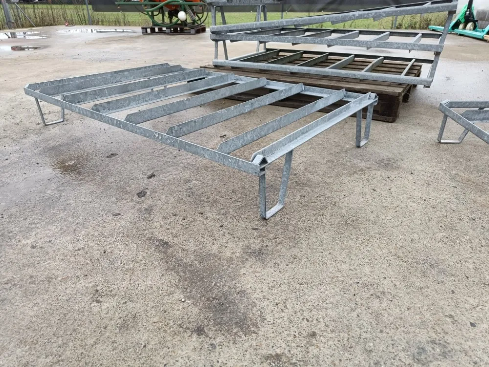 Kuormalava - metallisia galvanoituja / Myydään asiakkaan lukuun