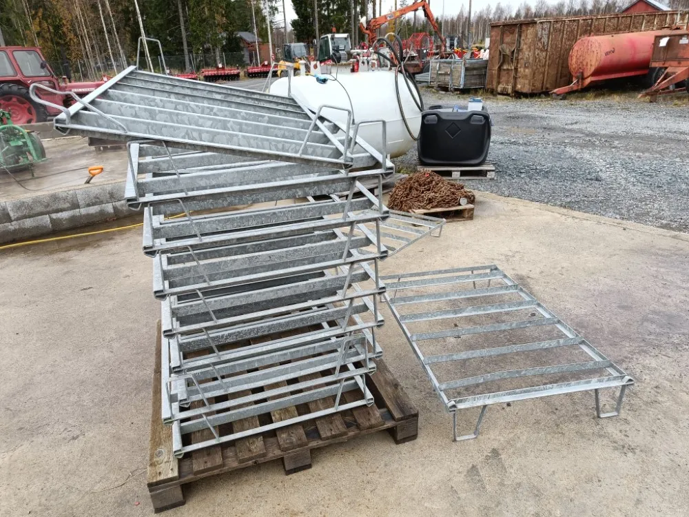 Kuormalava - metallisia galvanoituja / Myydään asiakkaan lukuun