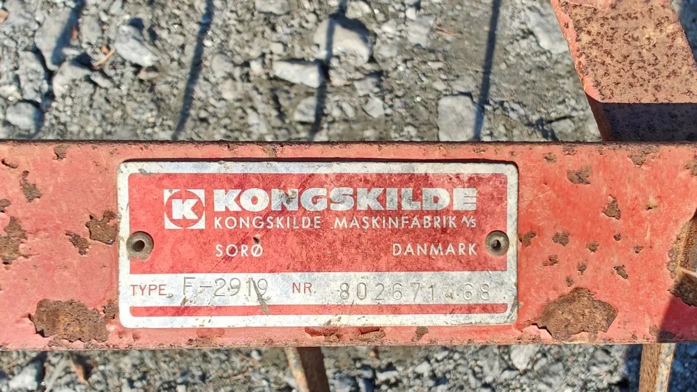 Kultivaattori, 10-piikkinen / Työleveys 240cm