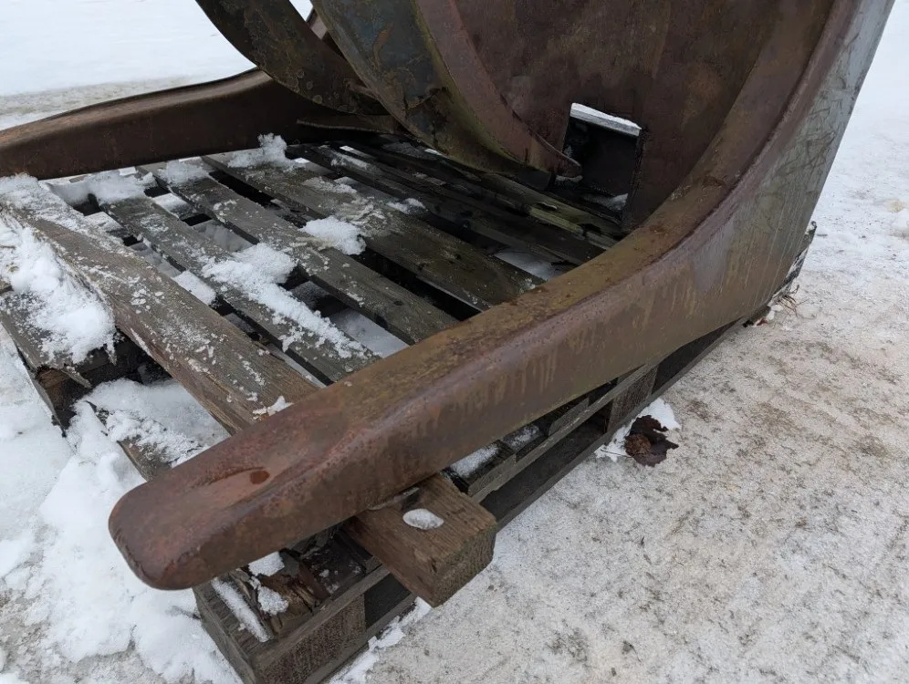 Tukkikoura - järeä - hydraulinen / CAT kurottajan sovitteella