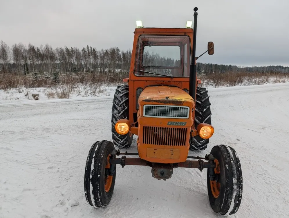 Fiat 500 traktori / Led-työvaloilla - Katso video!