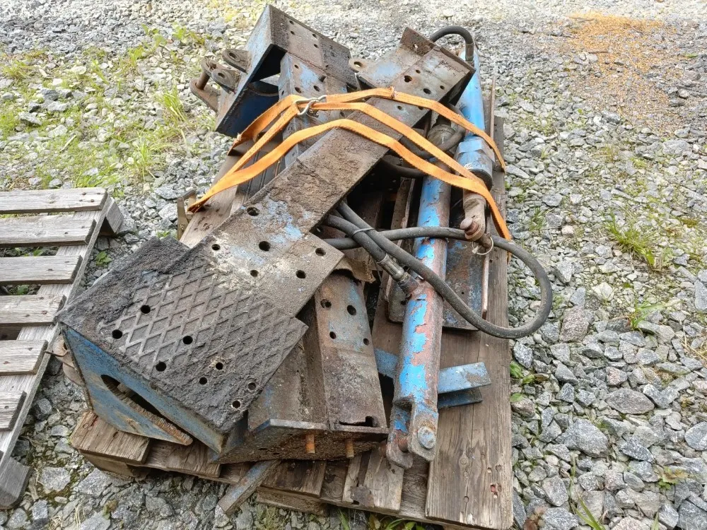 Fordson Diesel Major / Etukuormaajan osia