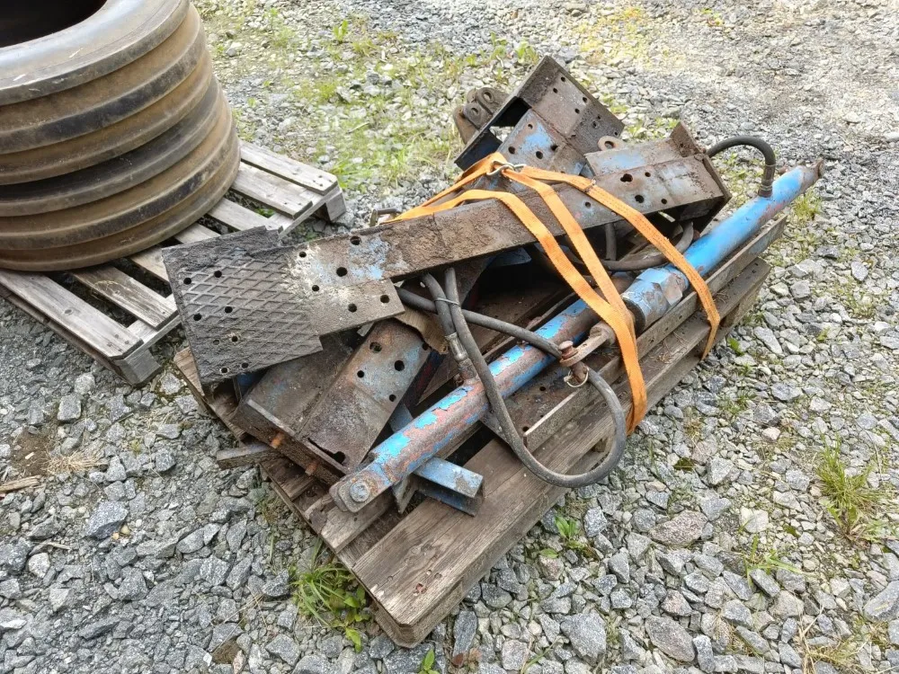 Fordson Diesel Major / Etukuormaajan osia