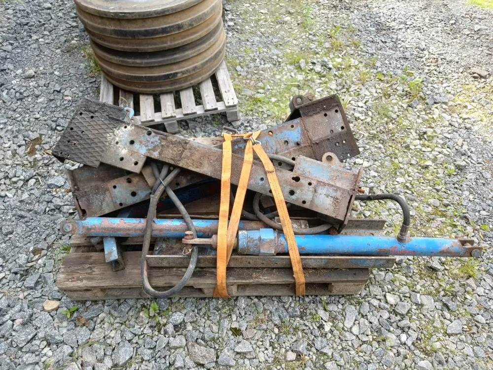 Fordson Diesel Major / Etukuormaajan osia
