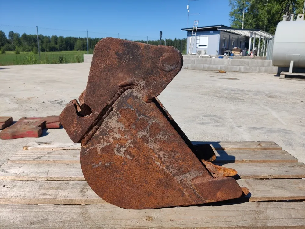 Kuokkakauha leveys 22cm / Pikkukaivinkoneeseen