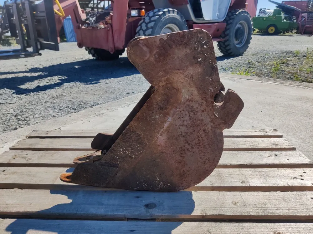 Kuokkakauha leveys 22cm / Pikkukaivinkoneeseen