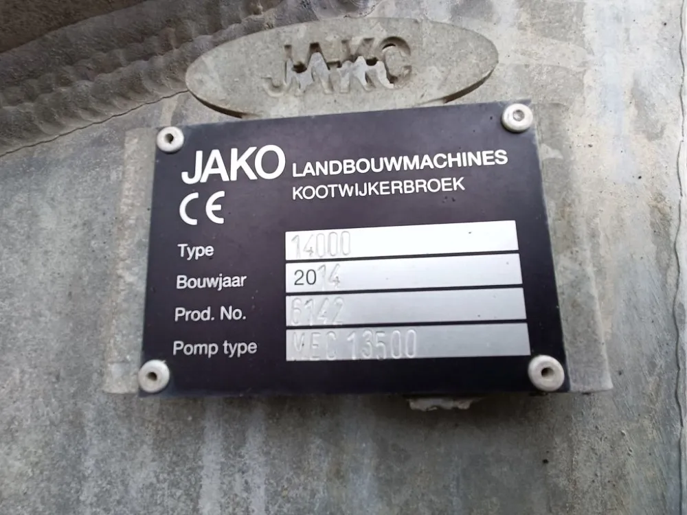 Jako imupainevaunu - 14 kuutiota / 720cm multaimella, myydään asiakkaan lukuun