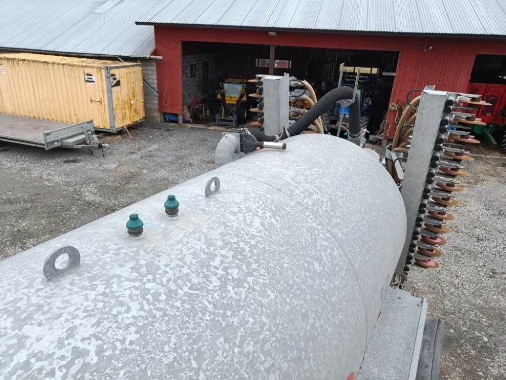 Jako imupainevaunu - 14 kuutiota / 720cm multaimella, myydään asiakkaan lukuun