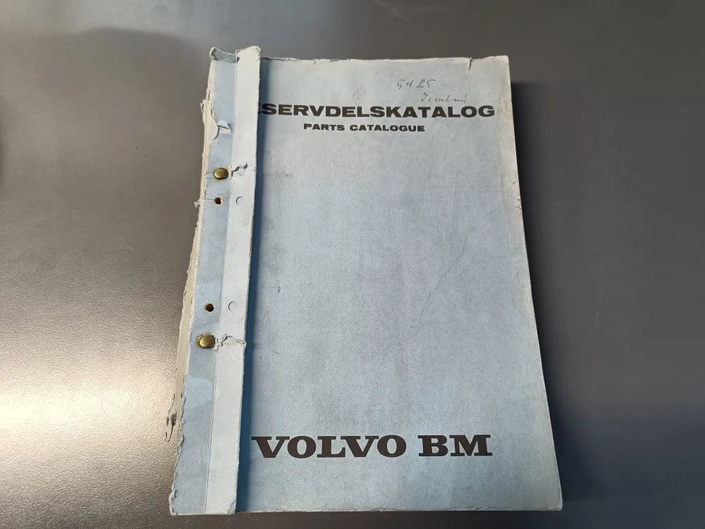 Volvo BM T600 varaosakirja /