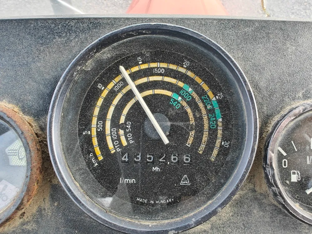 Zetor 7011 traktori / Takaveto - Katso video!