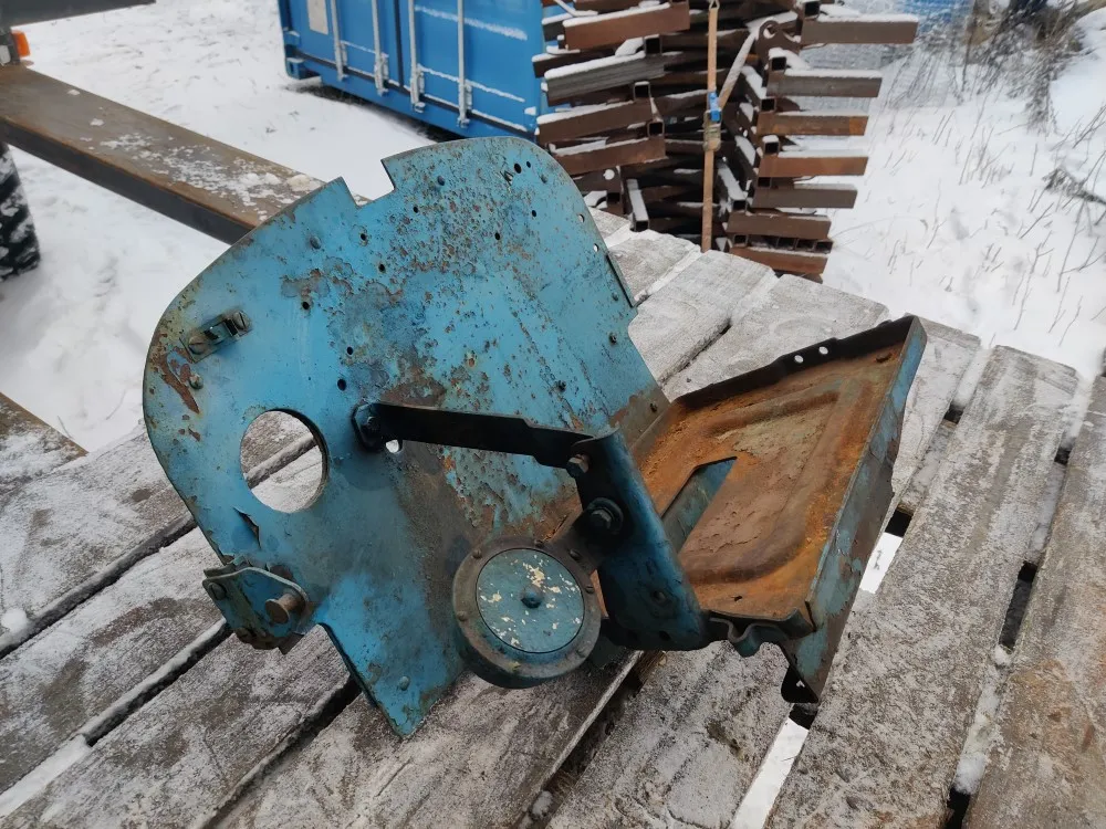 Fordson Diesel Major akkukotelo / Pohja ja etupelti