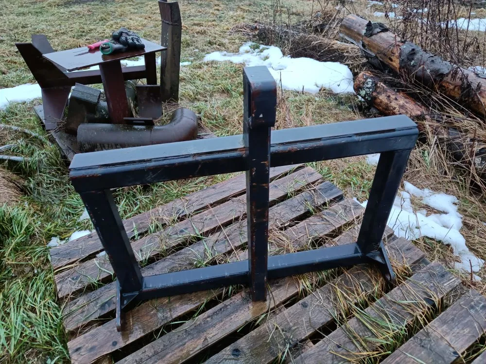 Metallipukki / Myydään asiakkaan lukuun