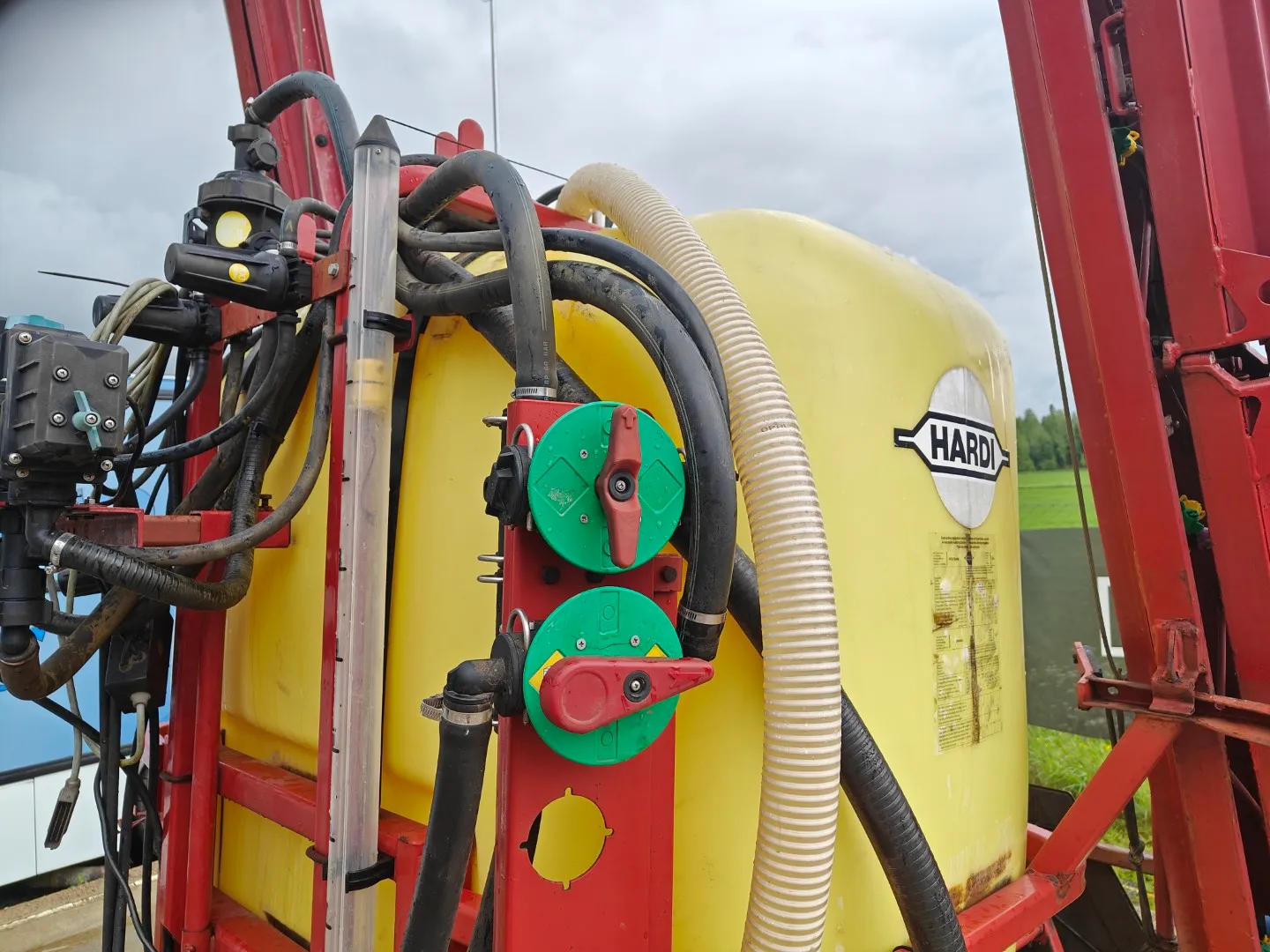 Hardi Master 1200L - 15-18m - Katsastettu / Kasvinsuojeluruisku - Katso video!