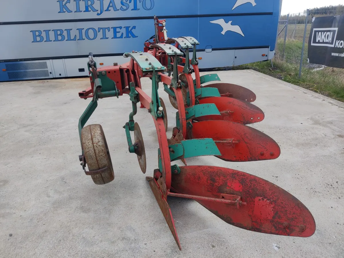 Kverneland AD85 4-siipinen sarka-aura / Hydraulinen viilunsäätö, katso video!