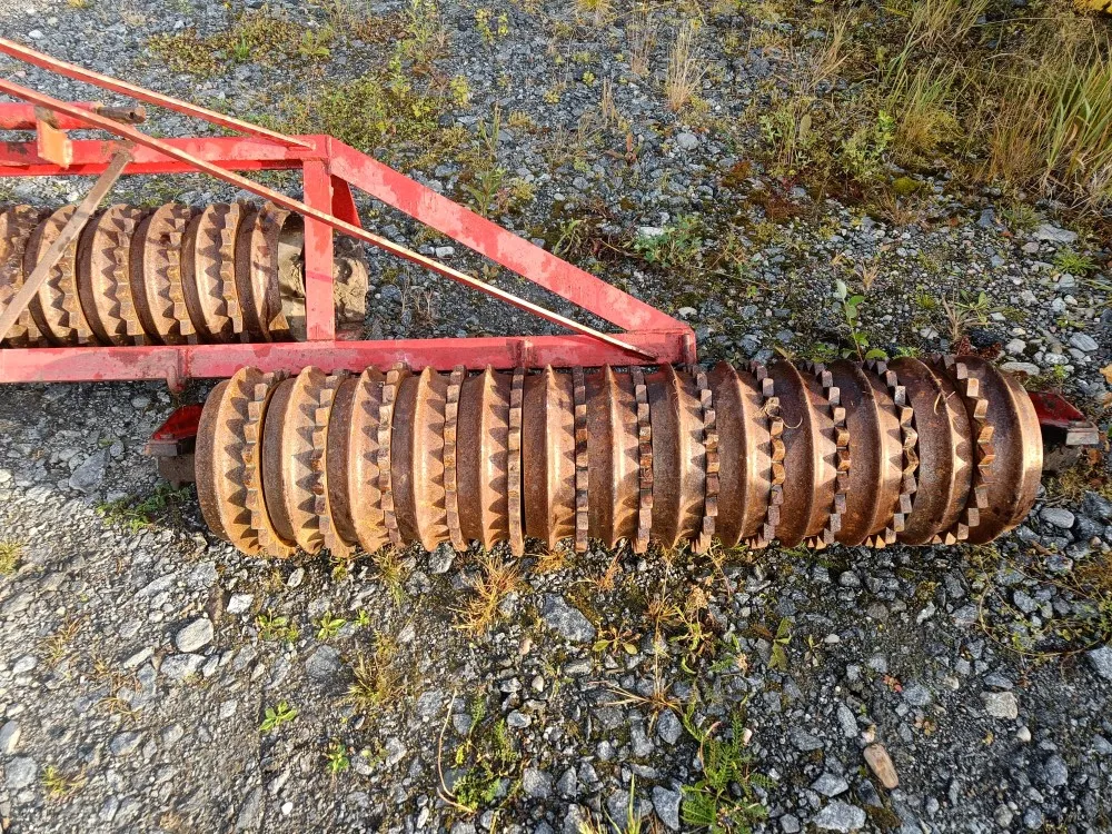 Panelian nostolaitejyrät 370cm / Asiallisen kuntoiset!