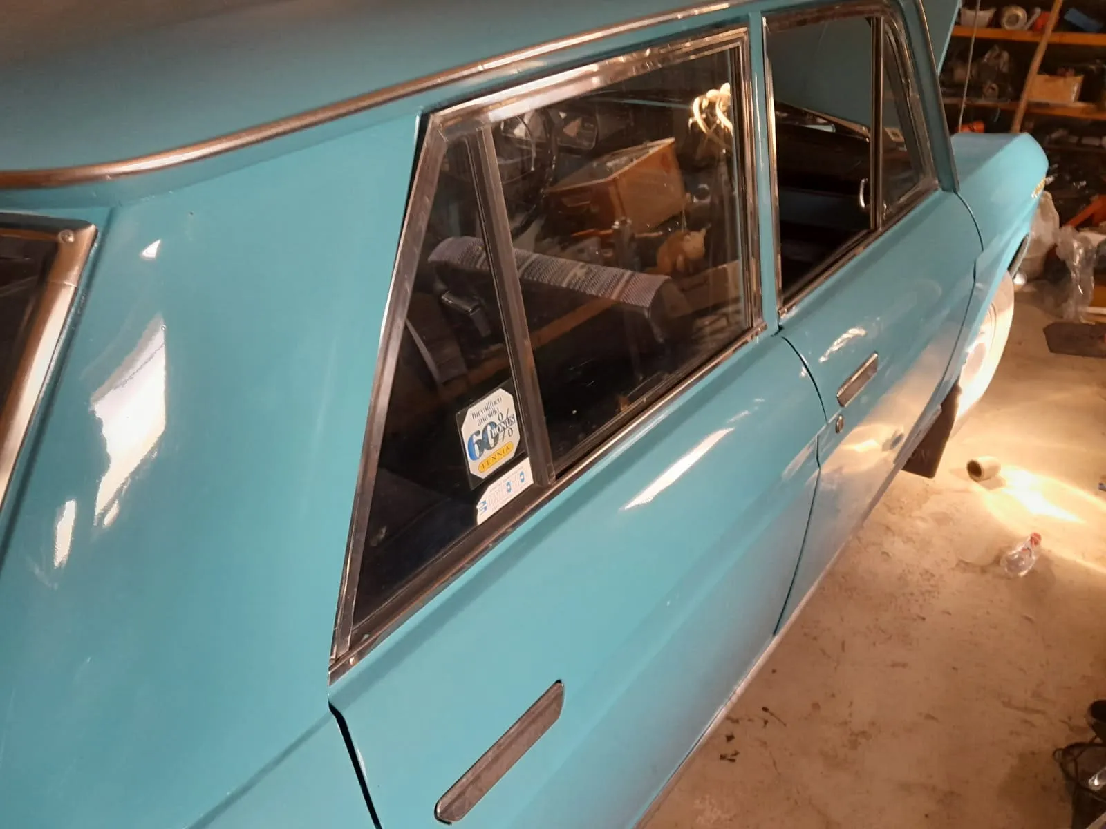Henkilöauto Datsun Bluebird /