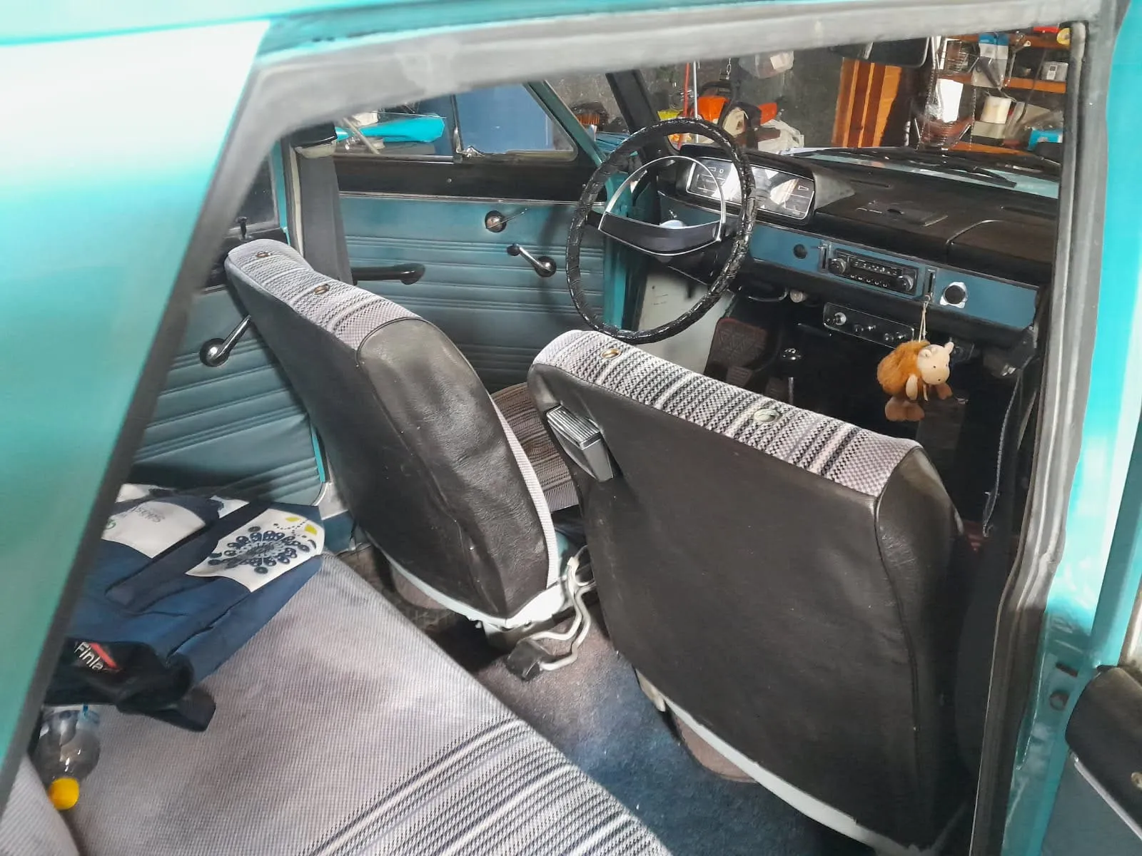 Henkilöauto Datsun Bluebird /