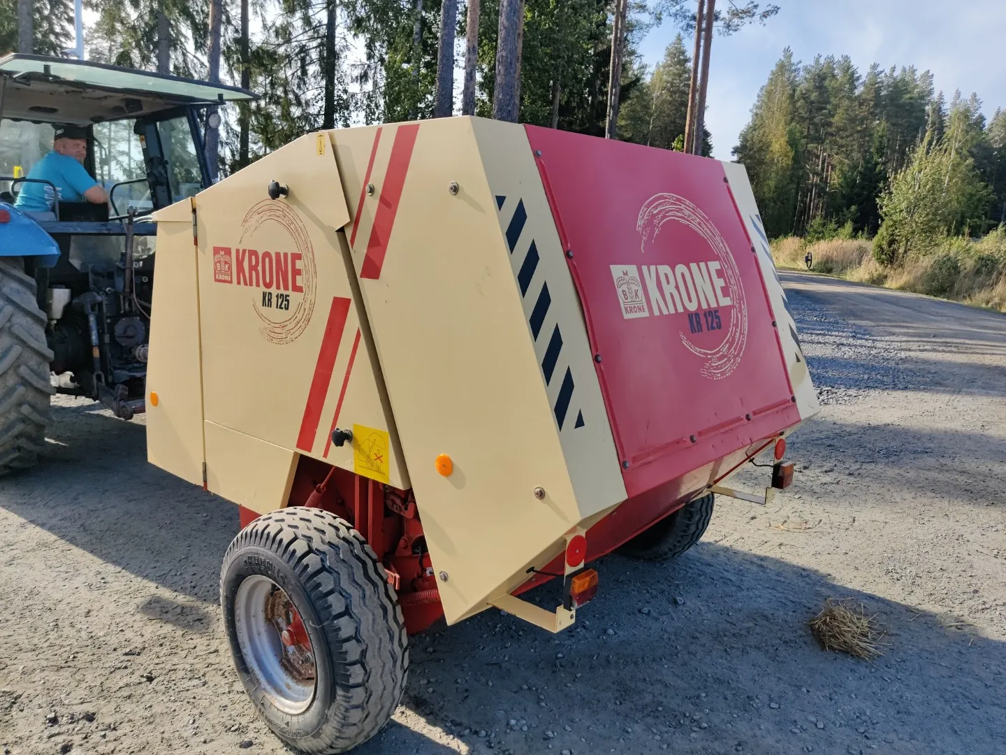 Krone KR125 pyöröpaalain / Katso video!