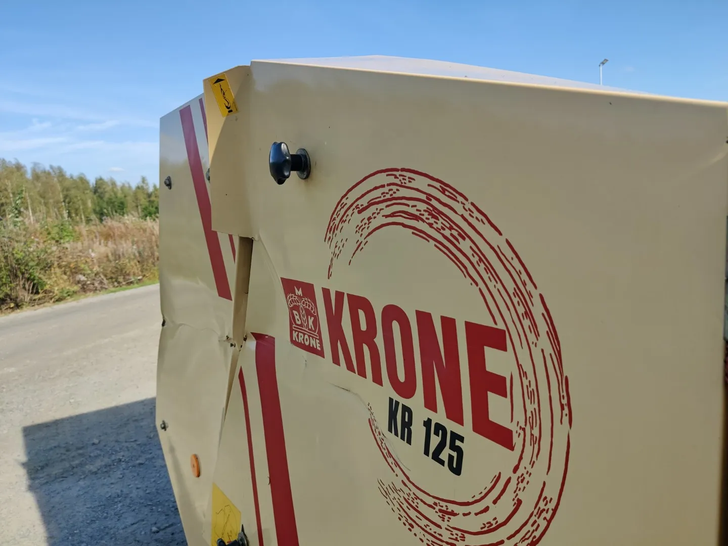 Krone KR125 pyöröpaalain / Katso video!