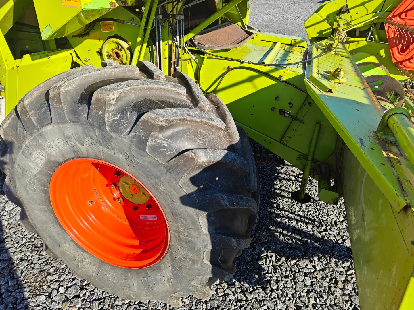 Claas Dominator 58 leikkuupuimuri / Katso video!